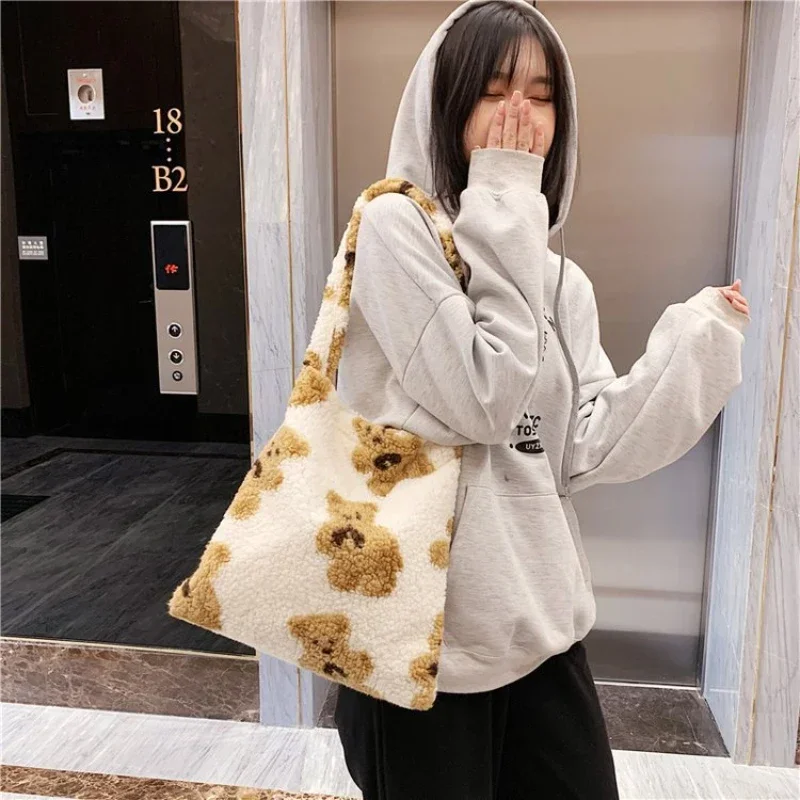 

Women Lamb Like Fabric Shoulder Tote Bag Canvas Fluffy Fur Bear Handbags Large Capacity Soft Shopping Bags Girls Cute School Bag