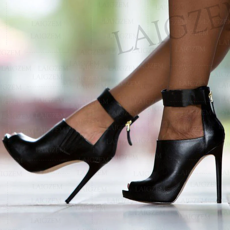LAIGZEM Women Booties Back Zipper Ankle Straps Cut out Stiletto High Heels Boots Ladies Girls Shoes Woman Big Size 34 41 45 47
LAIGZEM Women Booties Back Zipper Ankle Straps Cut out Stiletto High Heels Boots Ladies Girls Shoes Woman Big Size 34 41 45 47