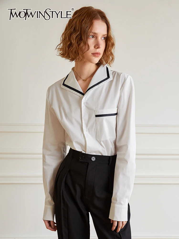 TWOTWINSTYLE Patchwork Single Breasted Blouse For Women Lapel Long Sleeve Spliced Pockets Casual Shirt Female Fashion Clothing
TWOTWINSTYLE Patchwork Single Breasted Blouse For Women Lapel Long Sleeve Spliced Pockets Casual Shirt Female Fashion Clothing