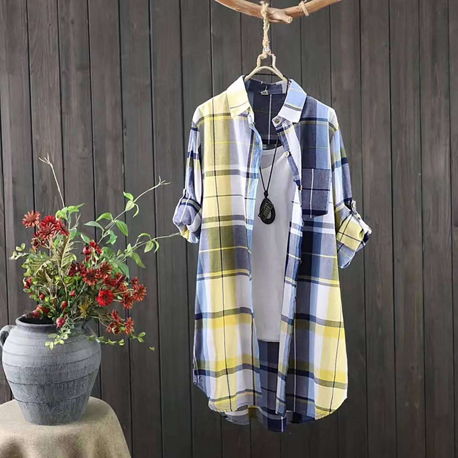 Vintage Tops Women Plaid Shirt 2024 Summer Holiday Cardigans Tops Tunics Casual Loose Turn Down Collar Blouse Female Clorhes
Vintage Tops Women Plaid Shirt 2024 Summer Holiday Cardigans Tops Tunics Casual Loose Turn Down Collar Blouse Female Clorhes