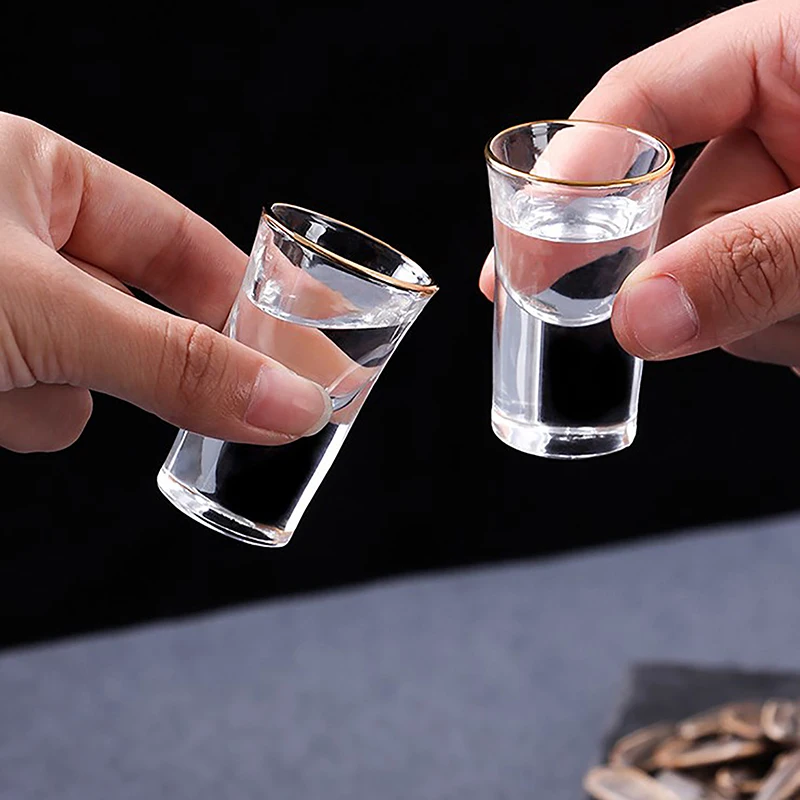 Роскошный хрустальный стеклянный бокал для водки Shochu стеклянный ликер с двойным дном из золотой фольги стеклянная чашка для чая высококачественные подарки твердый ликер
Роскошный хрустальный стеклянный бокал для водки Shochu стеклянный ликер с двойным дном из золотой фольги стеклянная чашка для чая высококачественные подарки твердый ликер