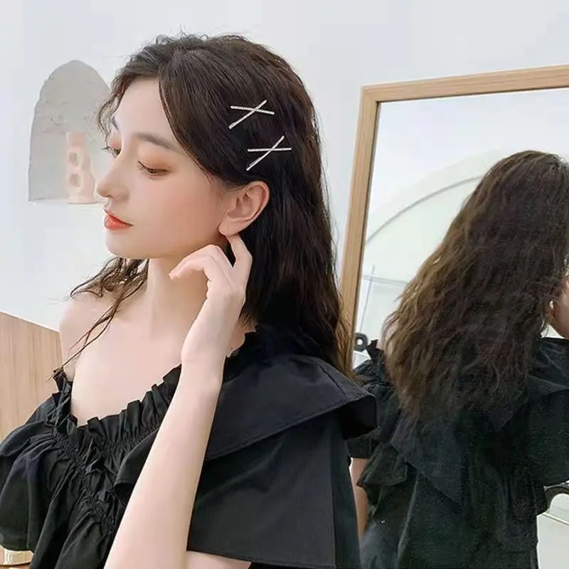 1PC Fashion Geometric Triangle X Shape Shiny Crystal Rhinestones Hairpins Women Hair Clips Barrettes Hair Styling Accessories
1PC Fashion Geometric Triangle X Shape Shiny Crystal Rhinestones Hairpins Women Hair Clips Barrettes Hair Styling Accessories