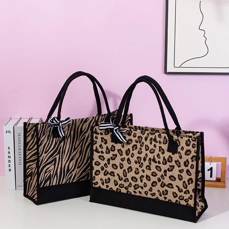 

Leopard flame patterned canvas material internal waterproof storage bag with large capacity carrying bag beach bag Tote Bag