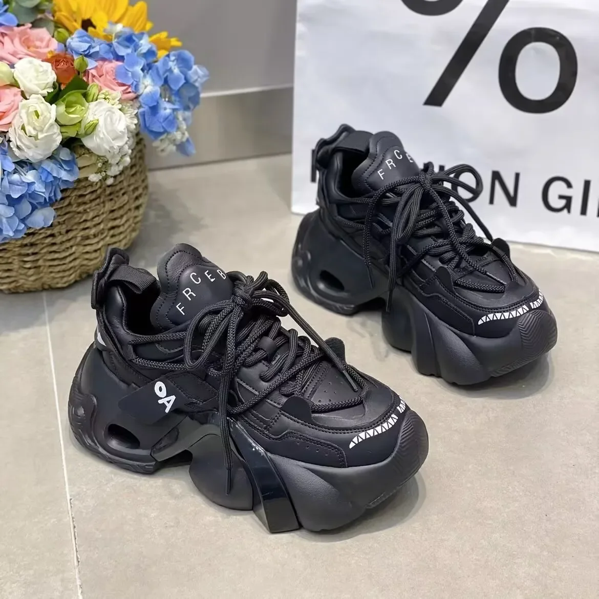 Women Sneakers Platform Shoes Breathable Durable Fashion Casual Sport Shoes Ladies Outdoor Running Walking Shoe Zapatillas Mujer
Women Sneakers Platform Shoes Breathable Durable Fashion Casual Sport Shoes Ladies Outdoor Running Walking Shoe Zapatillas Mujer
