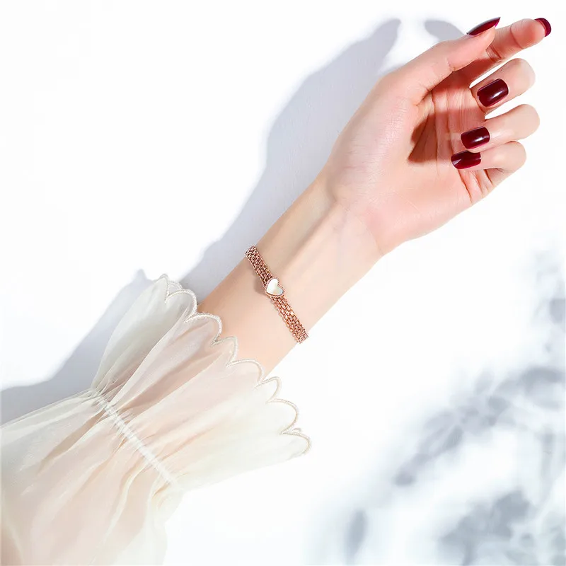 European and American Trend Stainless Steel Peach Heart Bracelet Multilayer Titanium Steel Women Heart Bracelet Jewelry
European and American Trend Stainless Steel Peach Heart Bracelet Multilayer Titanium Steel Women Heart Bracelet Jewelry