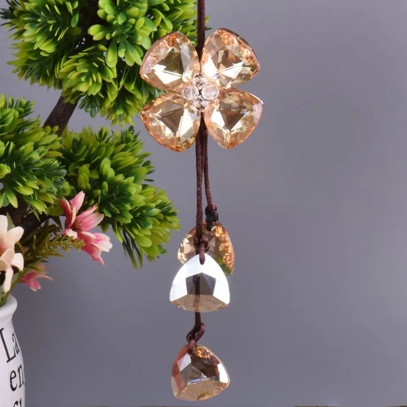 Fashion Creative Four-leaf Clover Crystal Car Pendant Car Pendant Car Pendant Car Pendant Car Car Decoration for Men and Women
Fashion Creative Four-leaf Clover Crystal Car Pendant Car Pendant Car Pendant Car Pendant Car Car Decoration for Men and Women