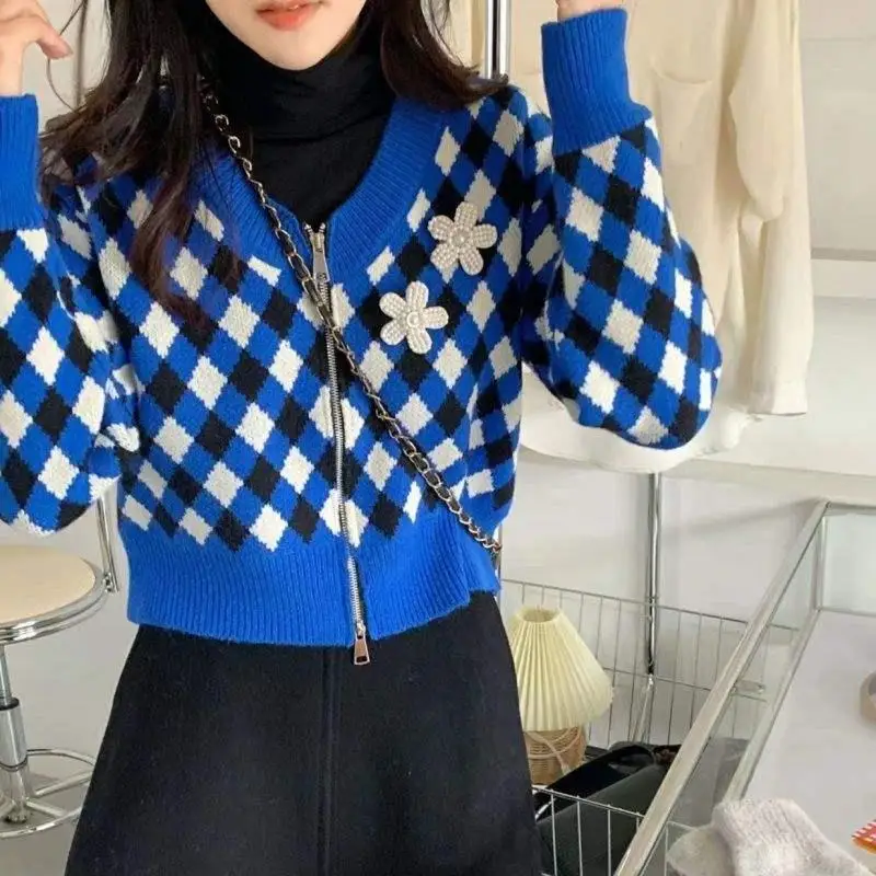 Cardigans Sweater Female 2023 Spring Loose Short Drindering Heavy Industry Jacket Sweat Sweaters Card Sweater Woven Sweater
Cardigans Sweater Female 2023 Spring Loose Short Drindering Heavy Industry Jacket Sweat Sweaters Card Sweater Woven Sweater