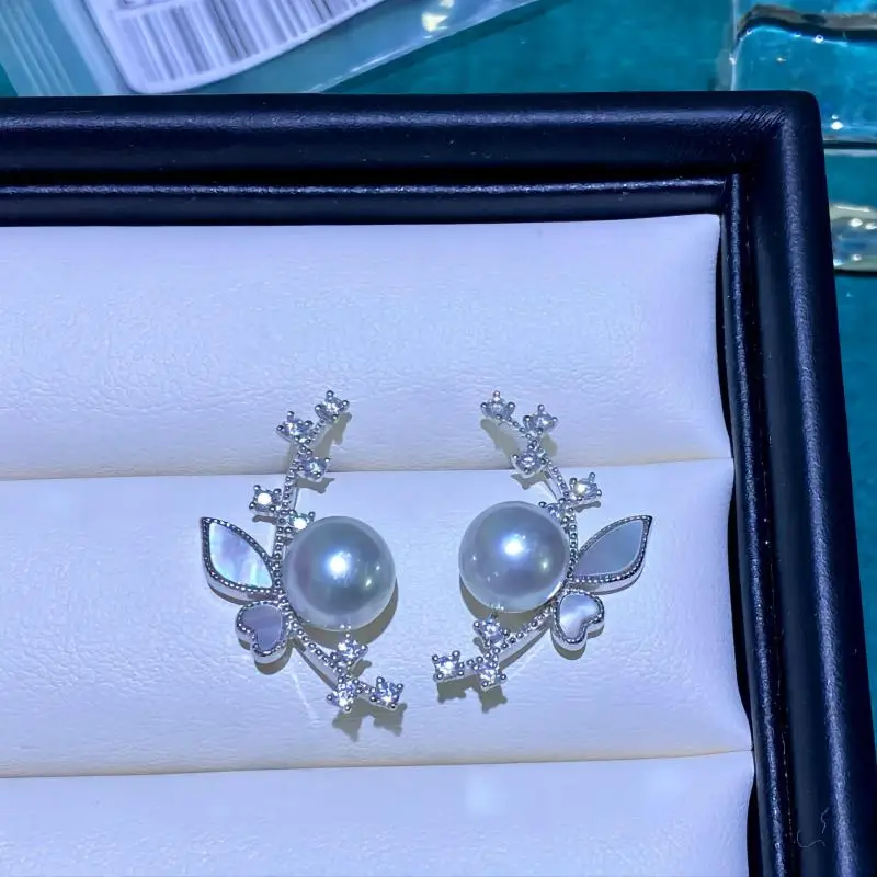 Fairy Natural 7-8mm Akoya Seawater Silver Blue Pearls Butterfly Shape Stud Earrings 925 Sterling Silver For Women's Jewelry Gift
Fairy Natural 7-8mm Akoya Seawater Silver Blue Pearls Butterfly Shape Stud Earrings 925 Sterling Silver For Women's Jewelry Gift