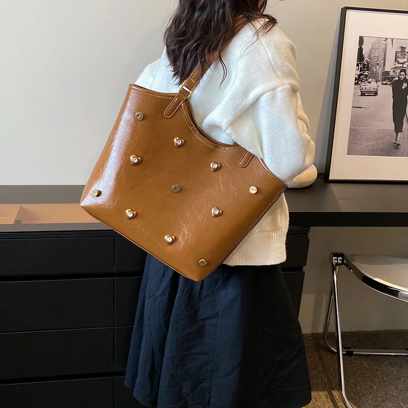 Женская сумка-тоут из ПУ кожи, с заклепками
Женская сумка-тоут из ПУ кожи, с заклепками