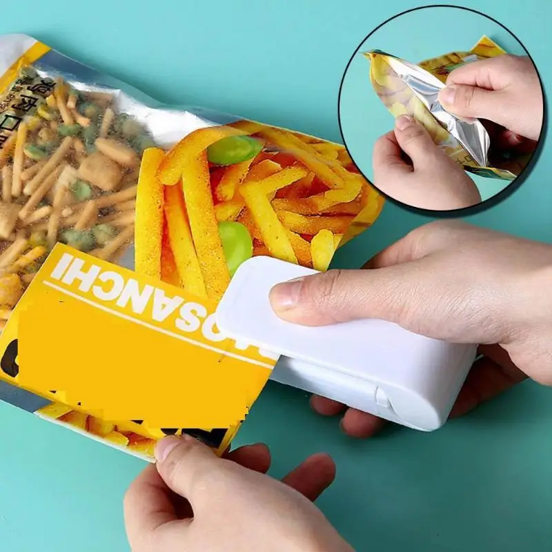 Mini Plastic Bag Sealer Machine Storage Bag Clip Sealing Storage Machine Portable Sealer Packing Seal Food Snack Kitchen Gadgets
Mini Plastic Bag Sealer Machine Storage Bag Clip Sealing Storage Machine Portable Sealer Packing Seal Food Snack Kitchen Gadgets