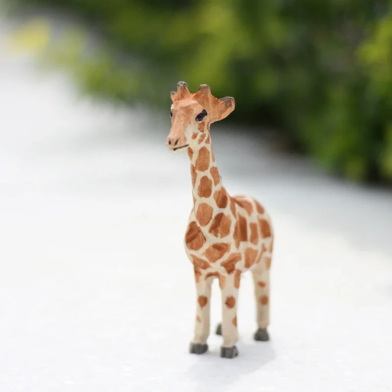 

Cute Giraffe Ornaments For Home Decoration Mini Funny Animal Wood Carving Holiday Gift Desktop Home Decoration Statue Figurine