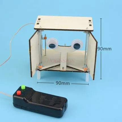 Elementary school students science experiment toys DIY handmade materials homemade electric door bug black technology small
Elementary school students science experiment toys DIY handmade materials homemade electric door bug black technology small