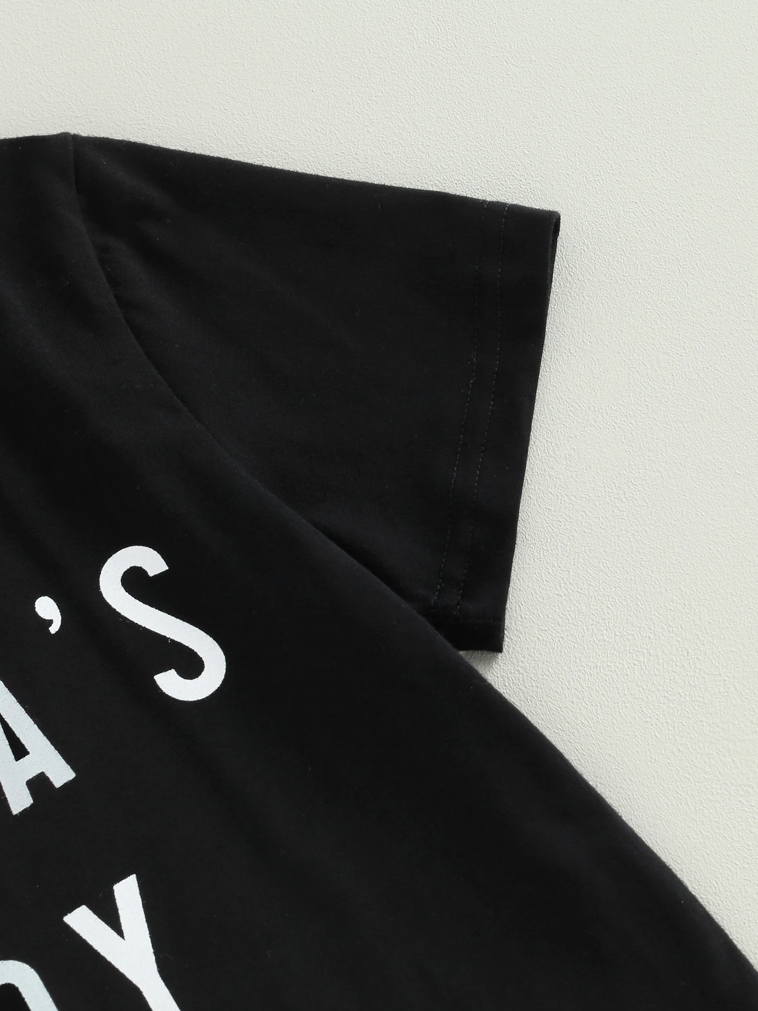 Loalirando Toddler Boys Shorts Set Short Sleeve Letters Print T-Shirt with Contrast Color Shorts Elastic Shorts Summer Outfit 
Loalirando Toddler Boys Shorts Set Short Sleeve Letters Print T-Shirt with Contrast Color Shorts Elastic Shorts Summer Outfit