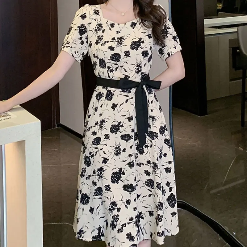 Elegant Fashion Harajuku Slim Fit Female Clothes Casual All Match Floral Dress O Neck Insert High Waist Short Sleeve Dresses
Elegant Fashion Harajuku Slim Fit Female Clothes Casual All Match Floral Dress O Neck Insert High Waist Short Sleeve Dresses