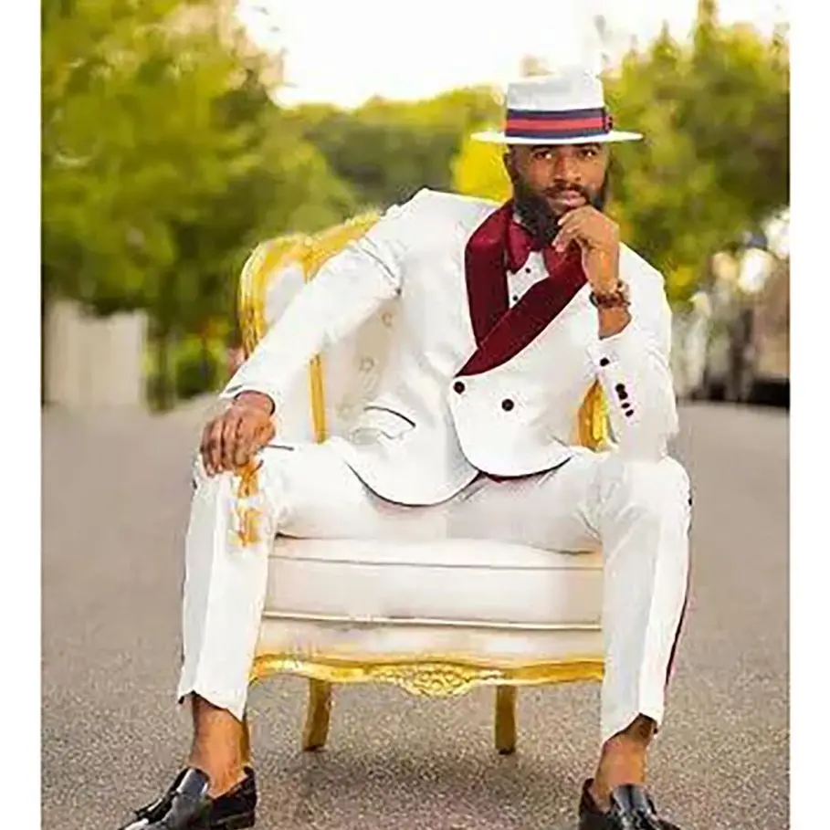 Новейший белый мужской костюм с лацканами, костюм для жениха, официальный Блейзер, новый стиль, двубортный комплект с воротником-шалью
Новейший белый мужской костюм с лацканами, костюм для жениха, официальный Блейзер, новый стиль, двубортный комплект с воротником-шалью