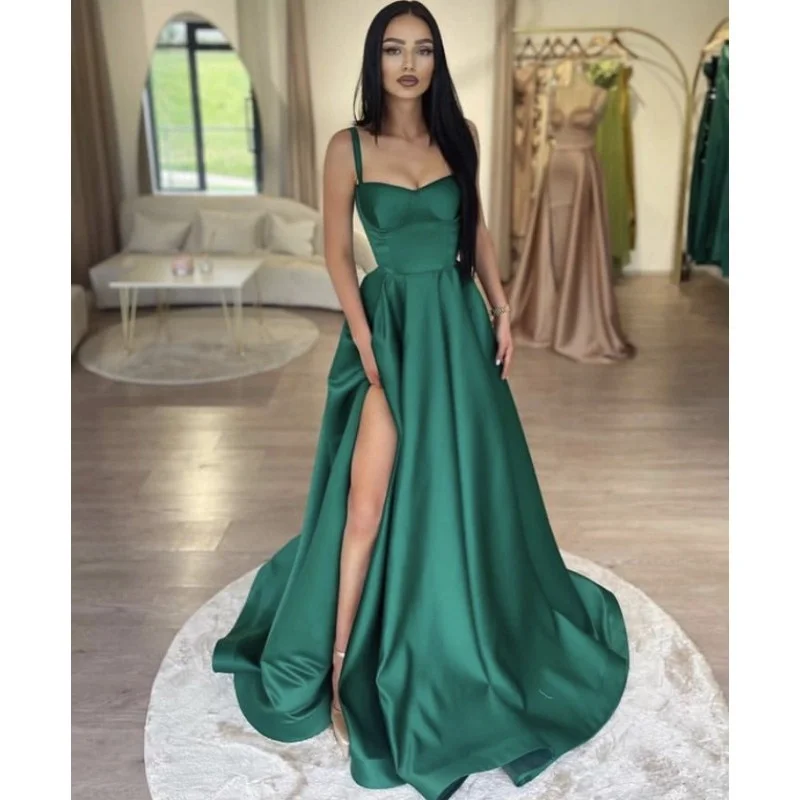 Green Bridesmaid Dresses Sweetheart Straps Floor Length A-Line Side Slit Satin Pleated Wedding Party Bridesmaid Dresses
Green Bridesmaid Dresses Sweetheart Straps Floor Length A-Line Side Slit Satin Pleated Wedding Party Bridesmaid Dresses