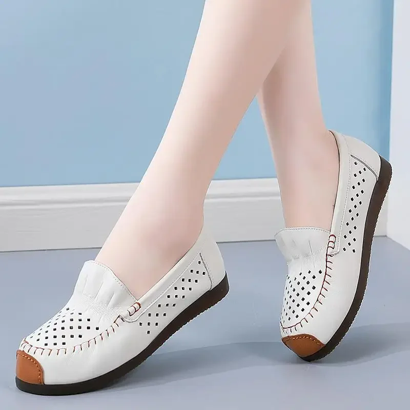 Authentic Leather Mom Shoes Summer Middle-Aged Women's Shoes Lightweight Soft Sole Comfortable Women's Moccasins Loafers
Authentic Leather Mom Shoes Summer Middle-Aged Women's Shoes Lightweight Soft Sole Comfortable Women's Moccasins Loafers