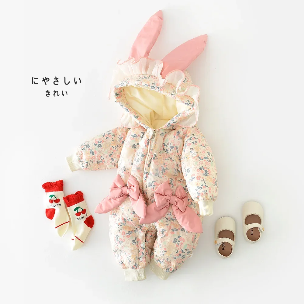 

2023 Spring Winter Infant Girls Romper Cotton Thick Floral Zipper Jumpsuit Hoodie Patched Ruffles Rabbit Ears Bowknot Outfit