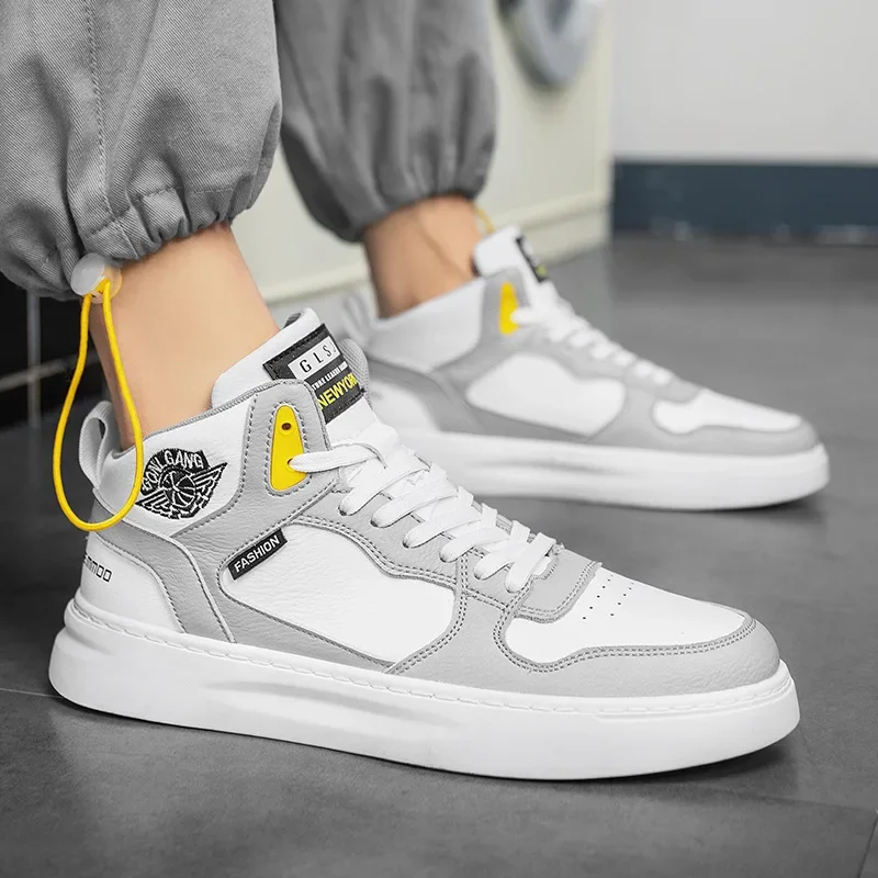 Men's shoes Winter new Korean fashion high top shoes Fashion casual shoes Lightweight thick soled wear-resistant sports shoes
Men's shoes Winter new Korean fashion high top shoes Fashion casual shoes Lightweight thick soled wear-resistant sports shoes