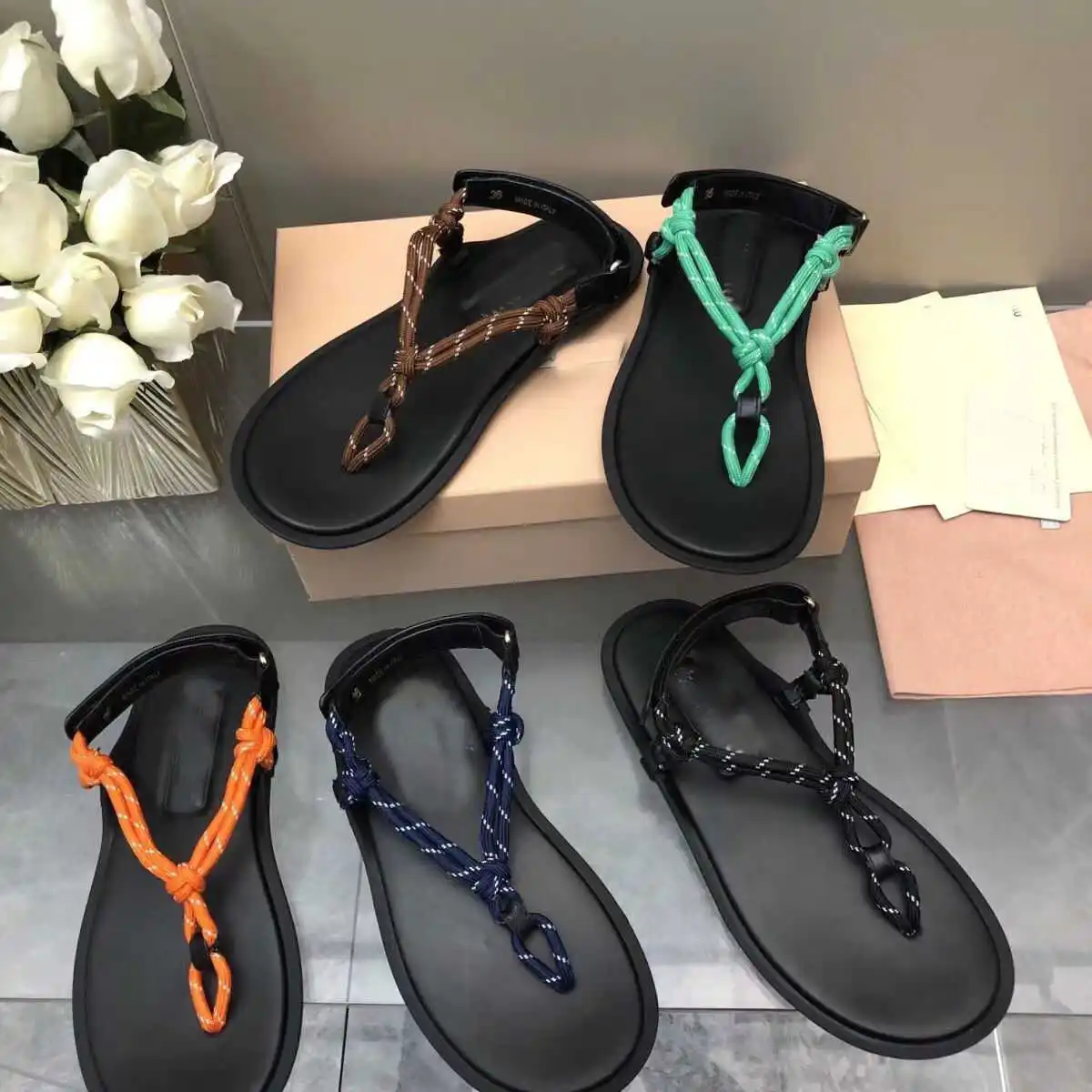 

Hemp rope toe clip water diamond chain sandals for women 2024 summer new vacation beach Roman shoes flat bottomed flip flops