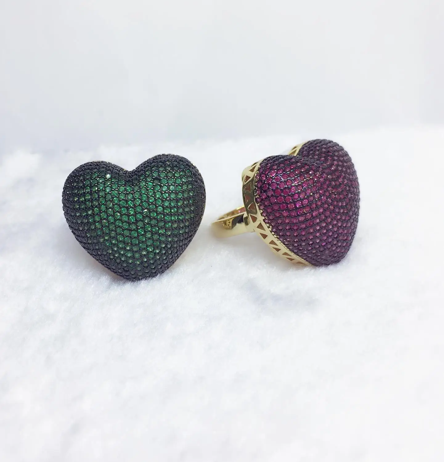 Кольцо с крупным сердцем и морским микро-инкрустацией из фианита, роскошное украшение, подарок SR13
Кольцо с крупным сердцем и морским микро-инкрустацией из фианита, роскошное украшение, подарок SR13