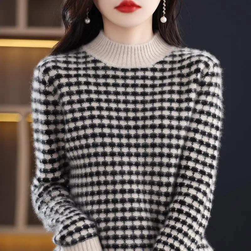 Fashionable Half High Collar Plaid Sweater Women's Loose Thick Autumn and Winter Casual Long Sleeved Pullover Knited Bottom Tops
Fashionable Half High Collar Plaid Sweater Women's Loose Thick Autumn and Winter Casual Long Sleeved Pullover Knited Bottom Tops