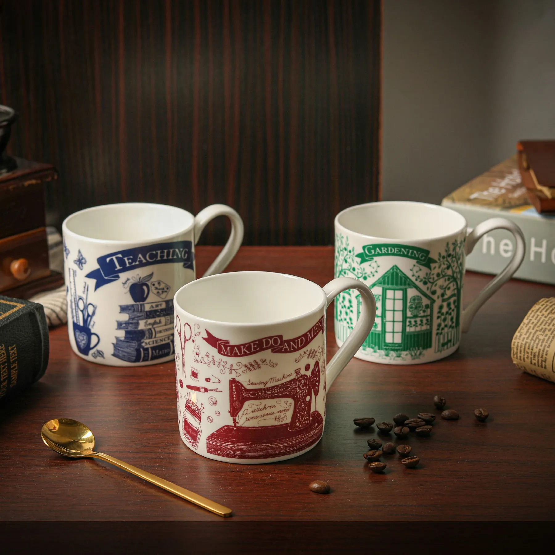 

British Hand-Painted Illustration Pastoral Style Bone China Mug Office Coffee Cup Tea Cup Cups and Mugs Ceramic Mug