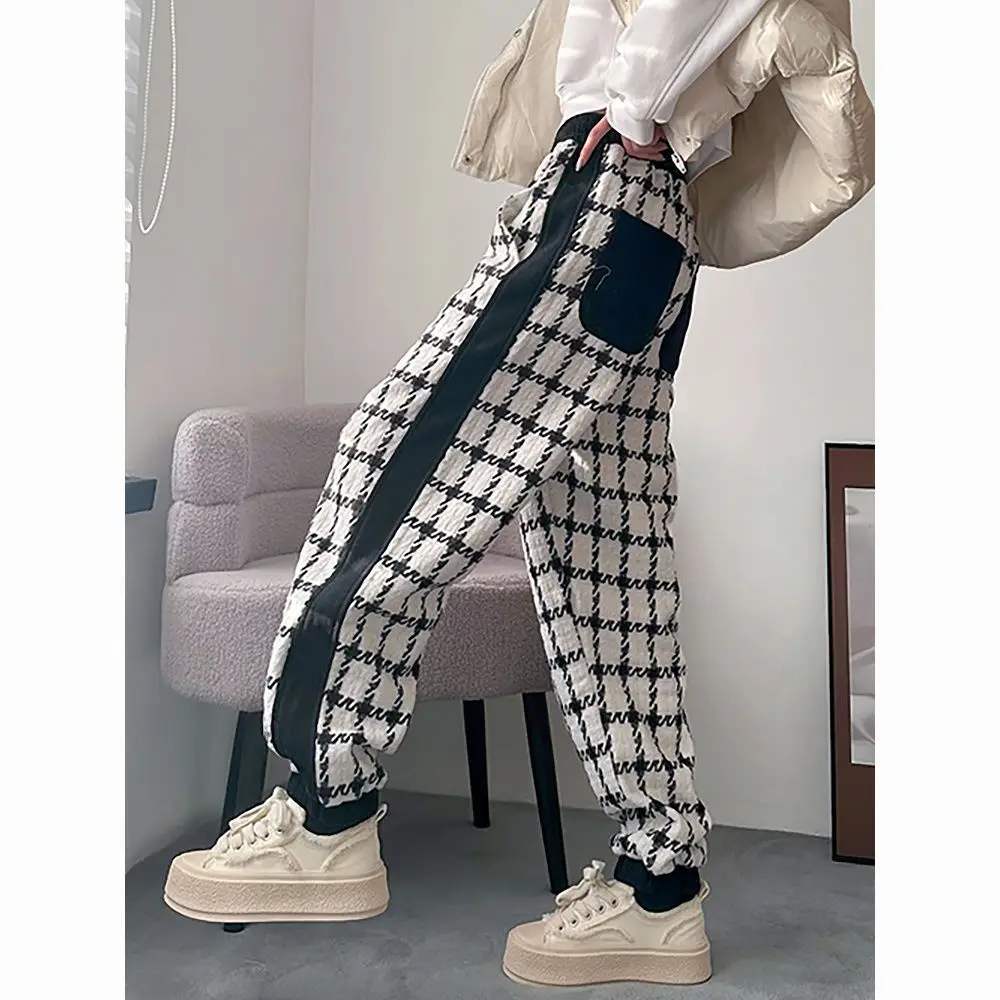 Men's Slim Fit Straight Leg Pants with A Sense Luxury and Drape They Casual Long Pants That Mop The Floor and Are Loose Sporty
Men's Slim Fit Straight Leg Pants with A Sense Luxury and Drape They Casual Long Pants That Mop The Floor and Are Loose Sporty