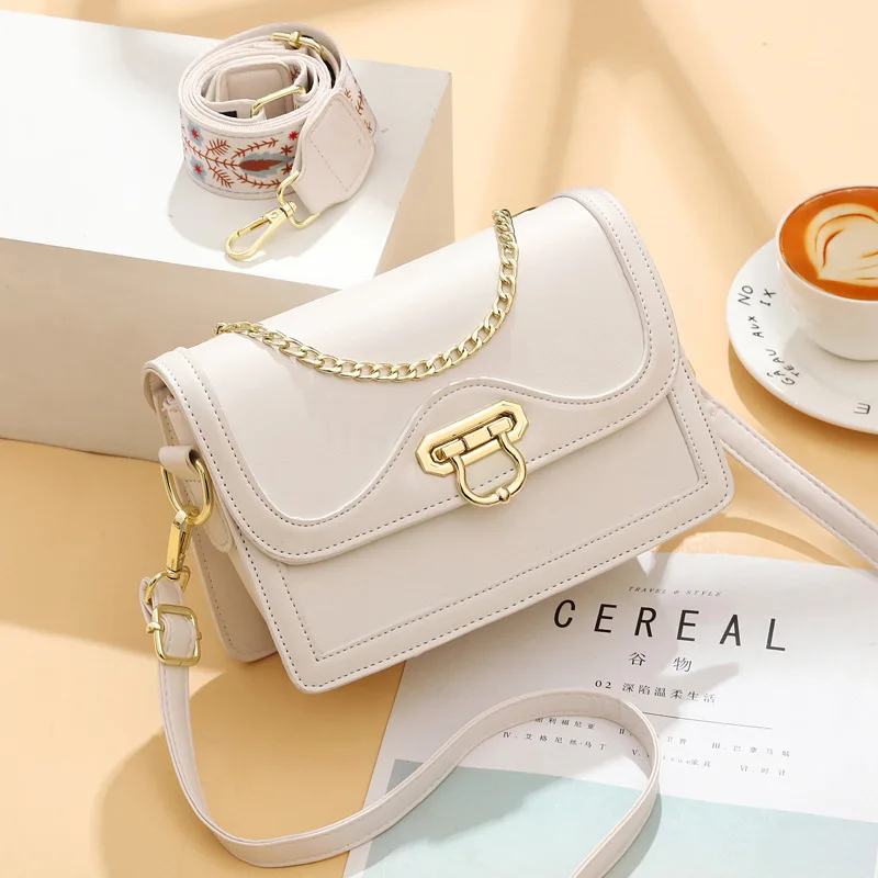 Bag Girl 2022 New Fashion Student ins Fashion Chain Small Square Bag Color Contrast Small Crowd Crossbody Shoulder Bag Girl
Bag Girl 2022 New Fashion Student ins Fashion Chain Small Square Bag Color Contrast Small Crowd Crossbody Shoulder Bag Girl