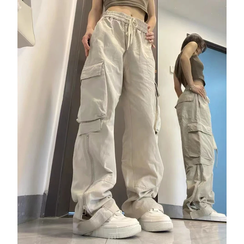 Sexy Low Waist Baggy Wide Leg Pants Women Casual Hip Hop Big Pocket Zipper Straight Cargo Pants Y2k Trousers Vintage Streetwear
Sexy Low Waist Baggy Wide Leg Pants Women Casual Hip Hop Big Pocket Zipper Straight Cargo Pants Y2k Trousers Vintage Streetwear