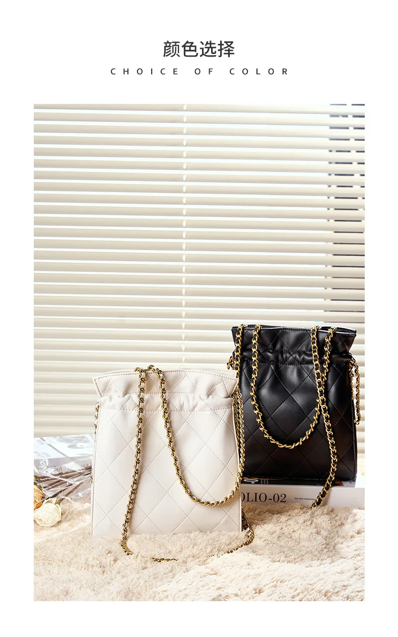 Leather Tote Perfume Bucket Blessing Bag Large Capacity Crossbody One Shoulder Diamond Chain Women
Leather Tote Perfume Bucket Blessing Bag Large Capacity Crossbody One Shoulder Diamond Chain Women