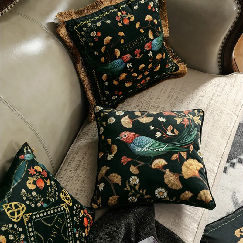 Christmas Cushion Cover Square Pillow Case Artistic European Garden Flora Bird Black Luxury Velvet Coussin Sofa Chair Decorating
Christmas Cushion Cover Square Pillow Case Artistic European Garden Flora Bird Black Luxury Velvet Coussin Sofa Chair Decorating