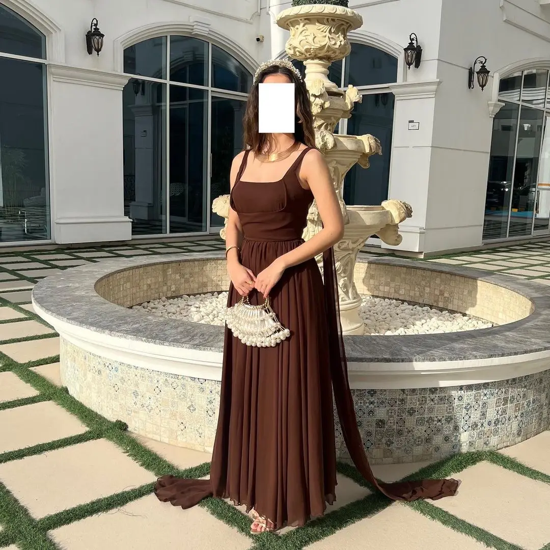 Brown A-Line Spaghetti Straps Prom Dresses Evening Sleeveless Floor Length Gowns Cocktail Dresses 2024 Wedding Party
Brown A-Line Spaghetti Straps Prom Dresses Evening Sleeveless Floor Length Gowns Cocktail Dresses 2024 Wedding Party