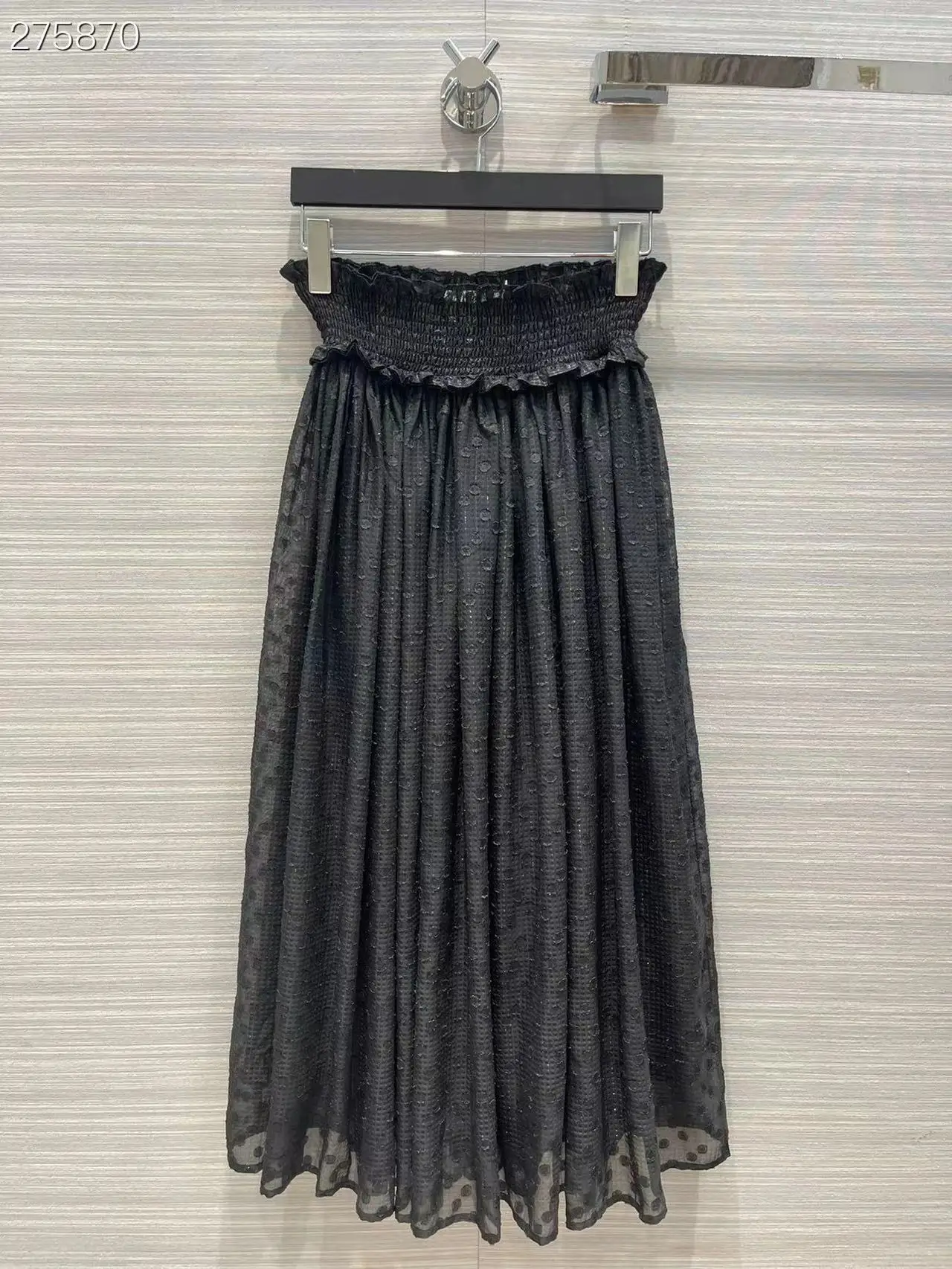 Fashion Runway 2022 Summer Vintage Skirt Women Waist Elastic Jacquard High Quality Elegant Black Midi Skirt
Fashion Runway 2022 Summer Vintage Skirt Women Waist Elastic Jacquard High Quality Elegant Black Midi Skirt