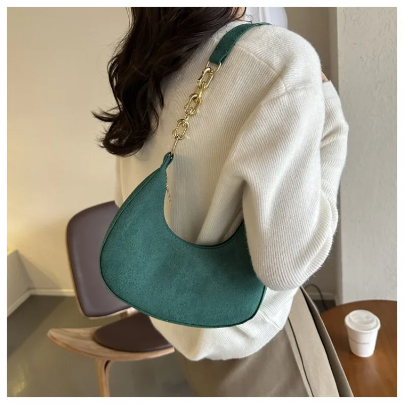 High Quality Solid Color Underarm Bag New Moon Fashion Shoulder Bag Unique Versatile Western Style Small Female Shoulder Bag
High Quality Solid Color Underarm Bag New Moon Fashion Shoulder Bag Unique Versatile Western Style Small Female Shoulder Bag