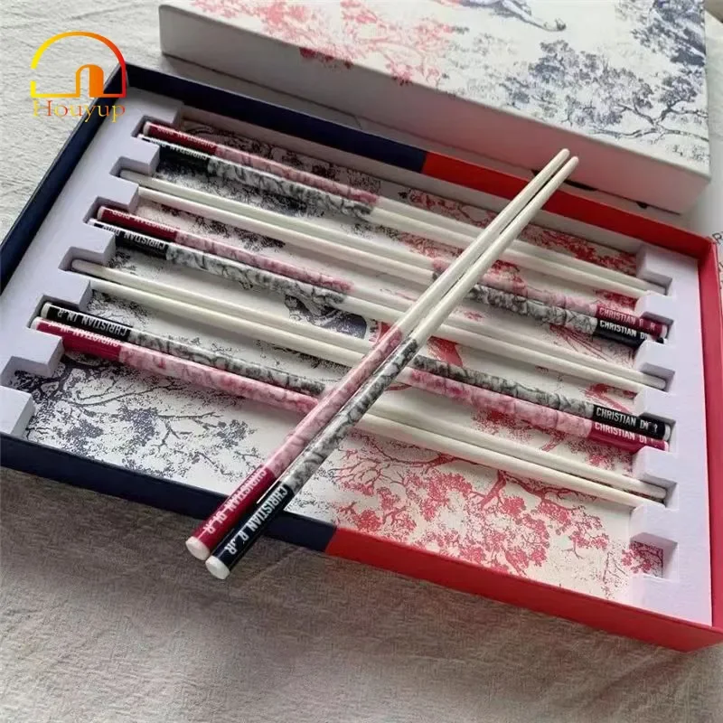 6/10 Pairs Ceramic Chopsticks Anti-Slip Bone Porcelain Tableware Reusable Dishwasher Safe Sushi Chopstick with Gift Box
6/10 Pairs Ceramic Chopsticks Anti-Slip Bone Porcelain Tableware Reusable Dishwasher Safe Sushi Chopstick with Gift Box