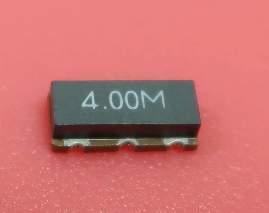 5PCS Crystal 3 Feet SMD 4.000M 
5PCS Crystal 3 Feet SMD 4.000M