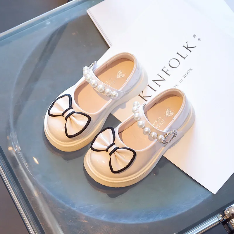 Girl PU Leather Shoes Spring Autumn Pearl Bow Princess Flats Fashion Kids Party Performance Toddler Footwear
Girl PU Leather Shoes Spring Autumn Pearl Bow Princess Flats Fashion Kids Party Performance Toddler Footwear