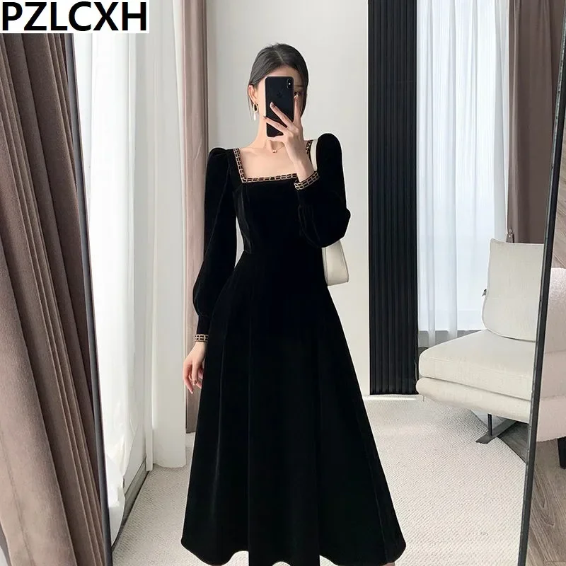 

French Retro Hepburn Style Square Neck Velvet Dress for Women's Clothing 2024 Autumn and Winter New Waistband Black A-line Skirt