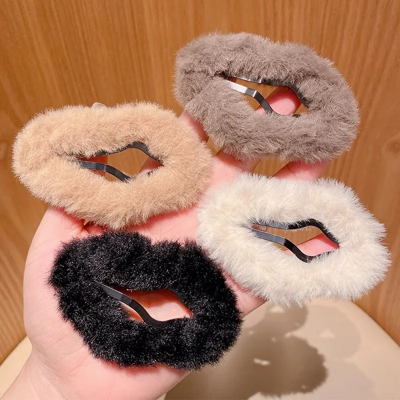 Fashion Candy Color Fluffyhair Clip Hollow Out Plush BB Clips Barrette Solid Color Side Bang Clip Sweet Hairpin Hair Accessories
Fashion Candy Color Fluffyhair Clip Hollow Out Plush BB Clips Barrette Solid Color Side Bang Clip Sweet Hairpin Hair Accessories