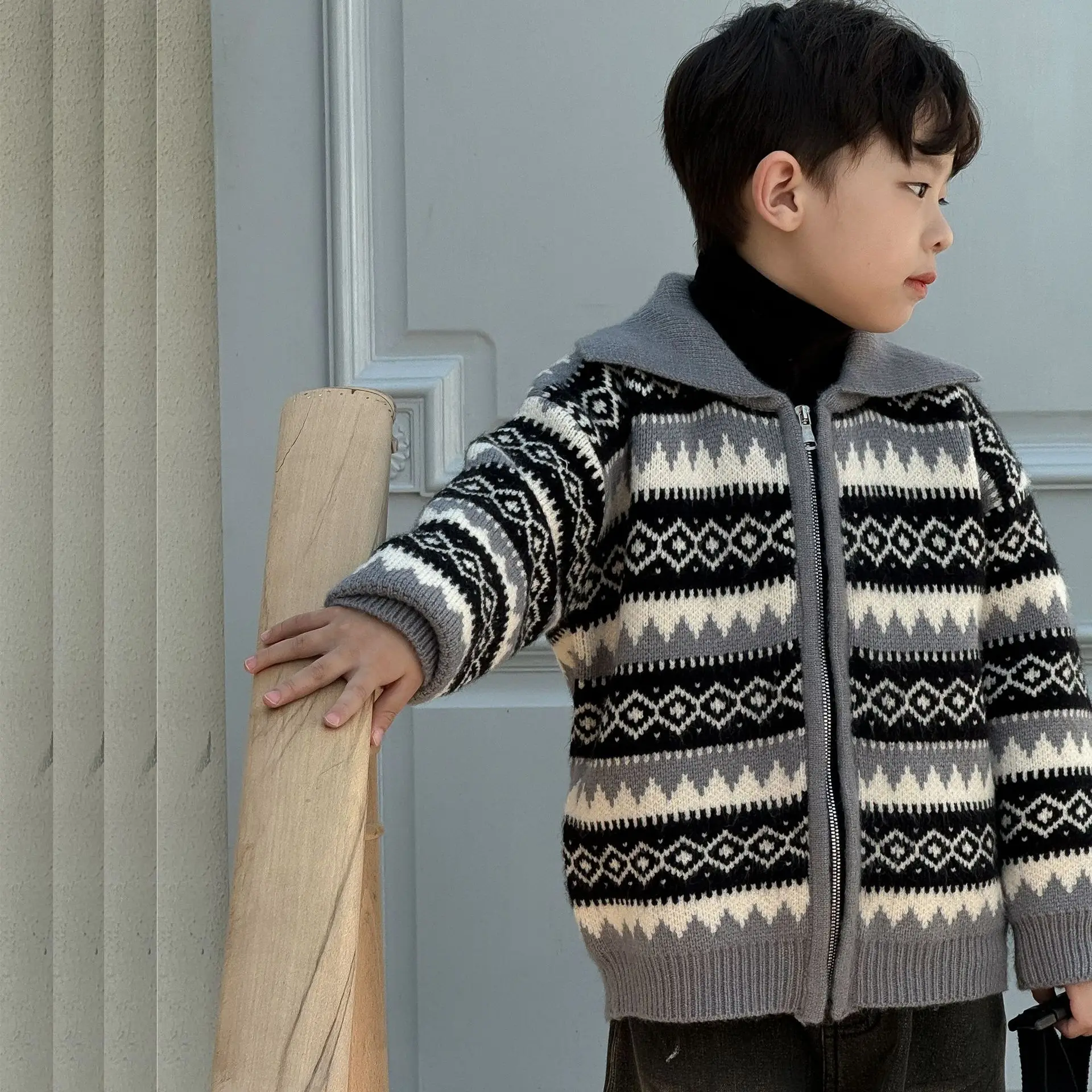 Детская одежда, кардиган для мальчиков, свитер 23, новинка, Осень-зима, корейский стиль, повседневные Осенние Теплые Топы для детей, уличные Топы
Детская одежда, кардиган для мальчиков, свитер 23, новинка, Осень-зима, корейский стиль, повседневные Осенние Теплые Топы для детей, уличные Топы