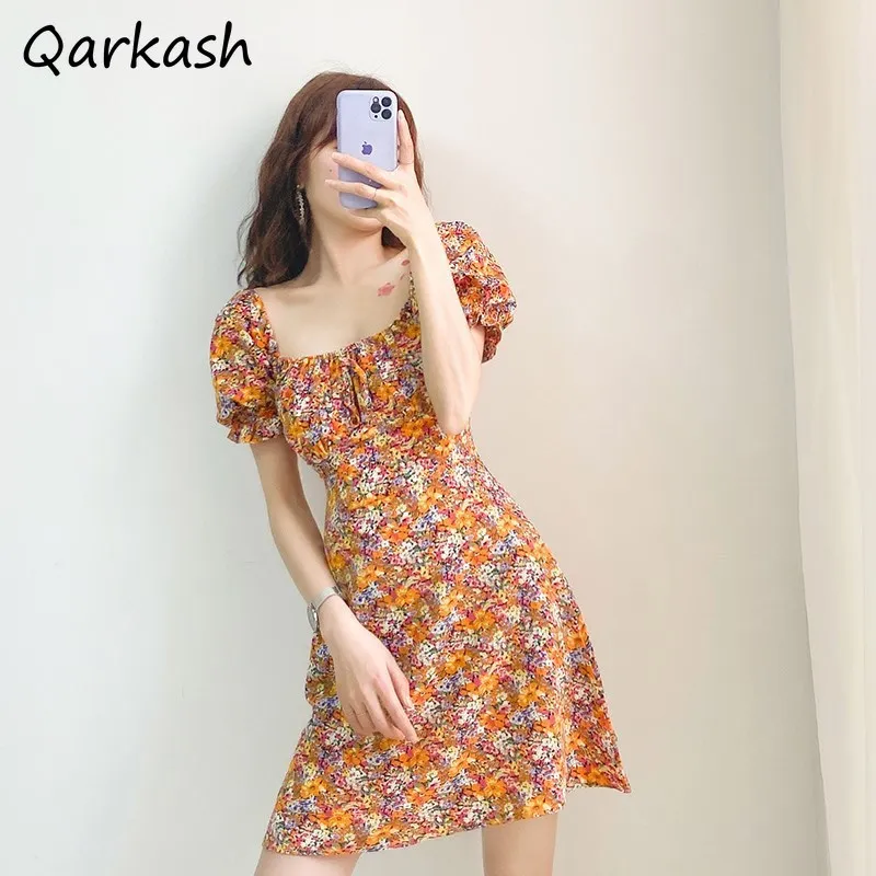 Женские платья с пышными рукавами, приталенные цветочные платья с квадратным вырезом, на шнуровке, в Корейском стиле, модные элегантные летние платья в стиле девушки из леса
Женские платья с пышными рукавами, приталенные цветочные платья с квадратным вырезом, на шнуровке, в Корейском стиле, модные элегантные летние платья в стиле девушки из леса