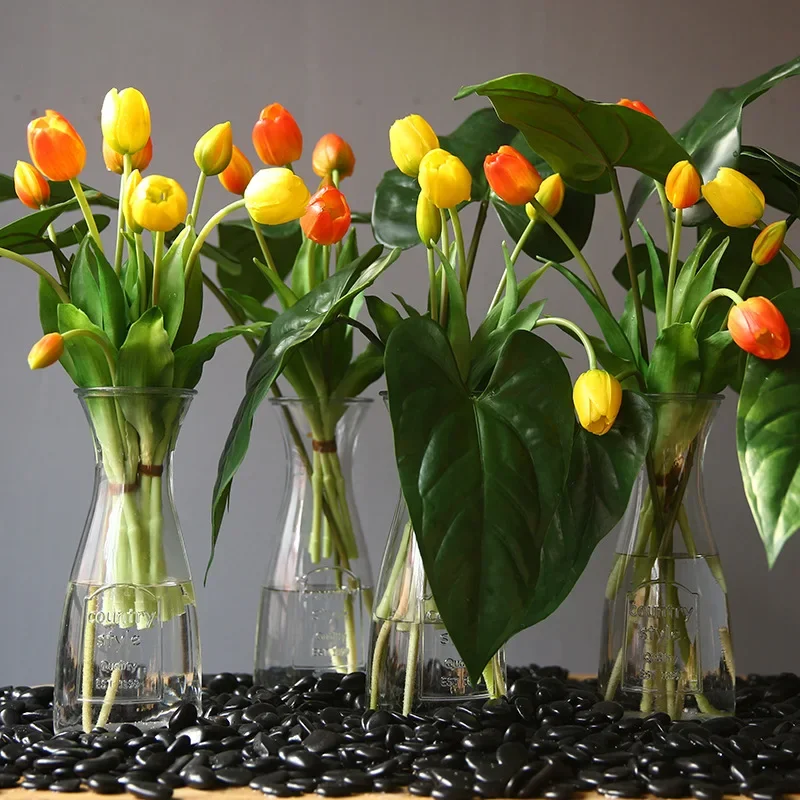 High Quality Moisturizing Five-headed Tulip Nordic Indoor Realistic Bouquet Simulation Flower Wedding Home Decoration
High Quality Moisturizing Five-headed Tulip Nordic Indoor Realistic Bouquet Simulation Flower Wedding Home Decoration