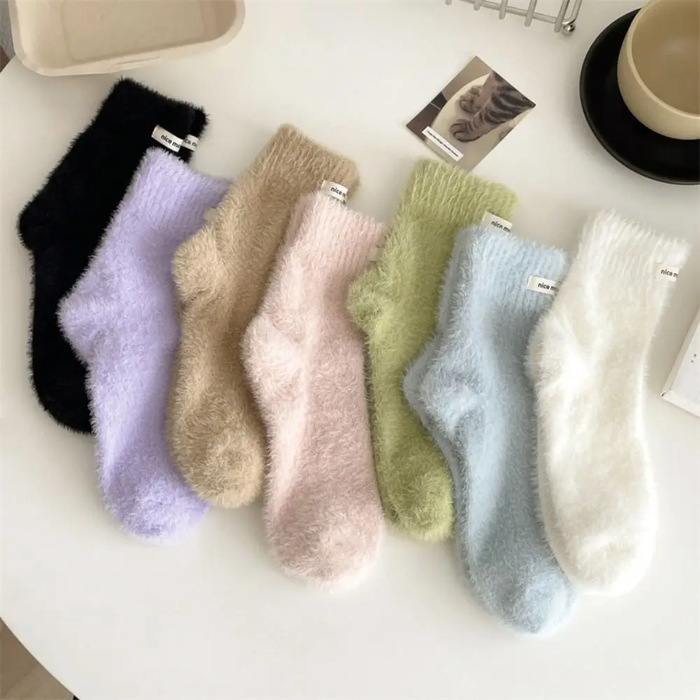 Warm Mink Cashmere Socks Fashion Plush Winter Cotton Socks Fluffy Solid Color Velvet Socks Women
Warm Mink Cashmere Socks Fashion Plush Winter Cotton Socks Fluffy Solid Color Velvet Socks Women