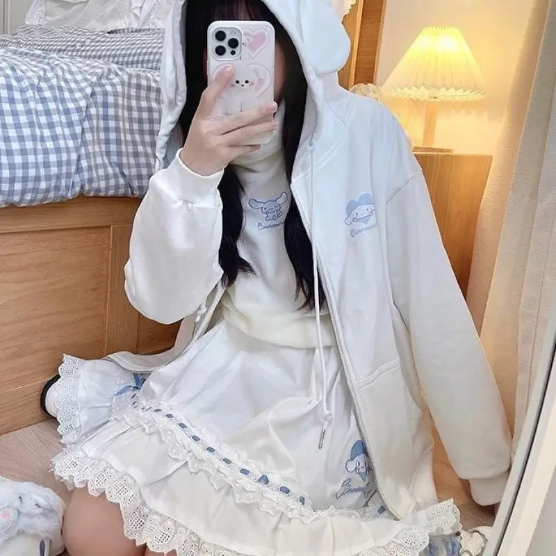 Sanrio Cute Kawaii Hellokitty Y2K Cinnamoroll Cartoon Hoodie Anime Long Sleeved Zipper Jacket Girl My Melody Loose Fitting Top
Sanrio Cute Kawaii Hellokitty Y2K Cinnamoroll Cartoon Hoodie Anime Long Sleeved Zipper Jacket Girl My Melody Loose Fitting Top