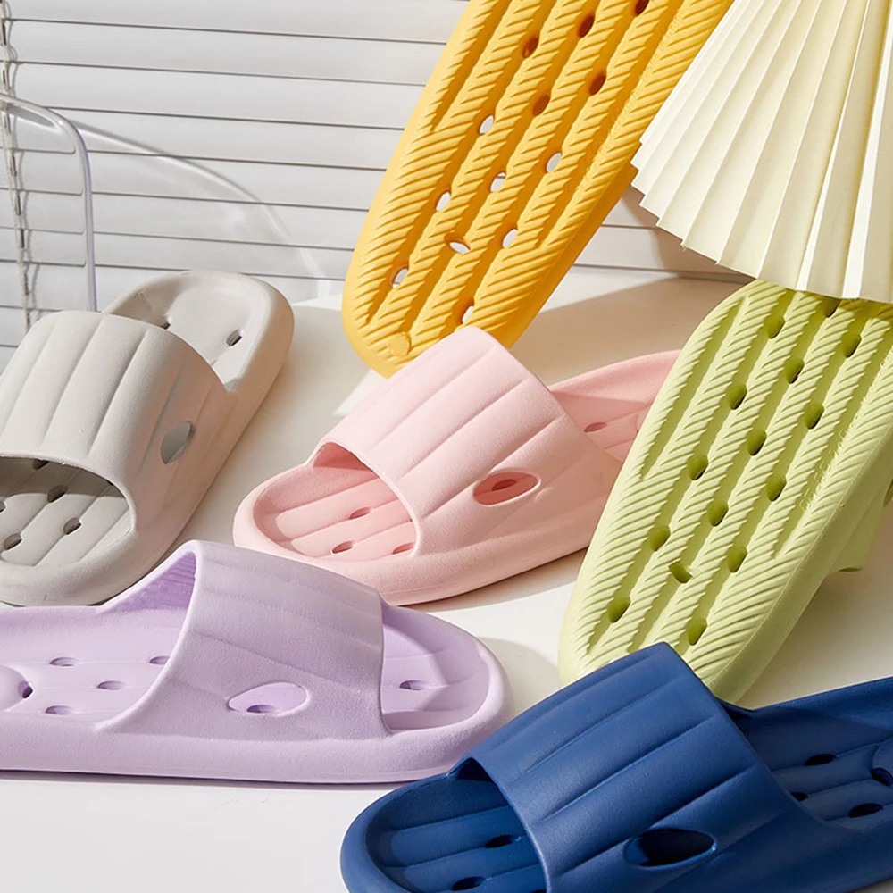 Summer Men's Women's Home Slippers Couples Non-Slip EVA Bathroom Shoes Indoor Bathing Soft-Soled Hotel Sandals Flip Flops qt342
Summer Men's Women's Home Slippers Couples Non-Slip EVA Bathroom Shoes Indoor Bathing Soft-Soled Hotel Sandals Flip Flops qt342
