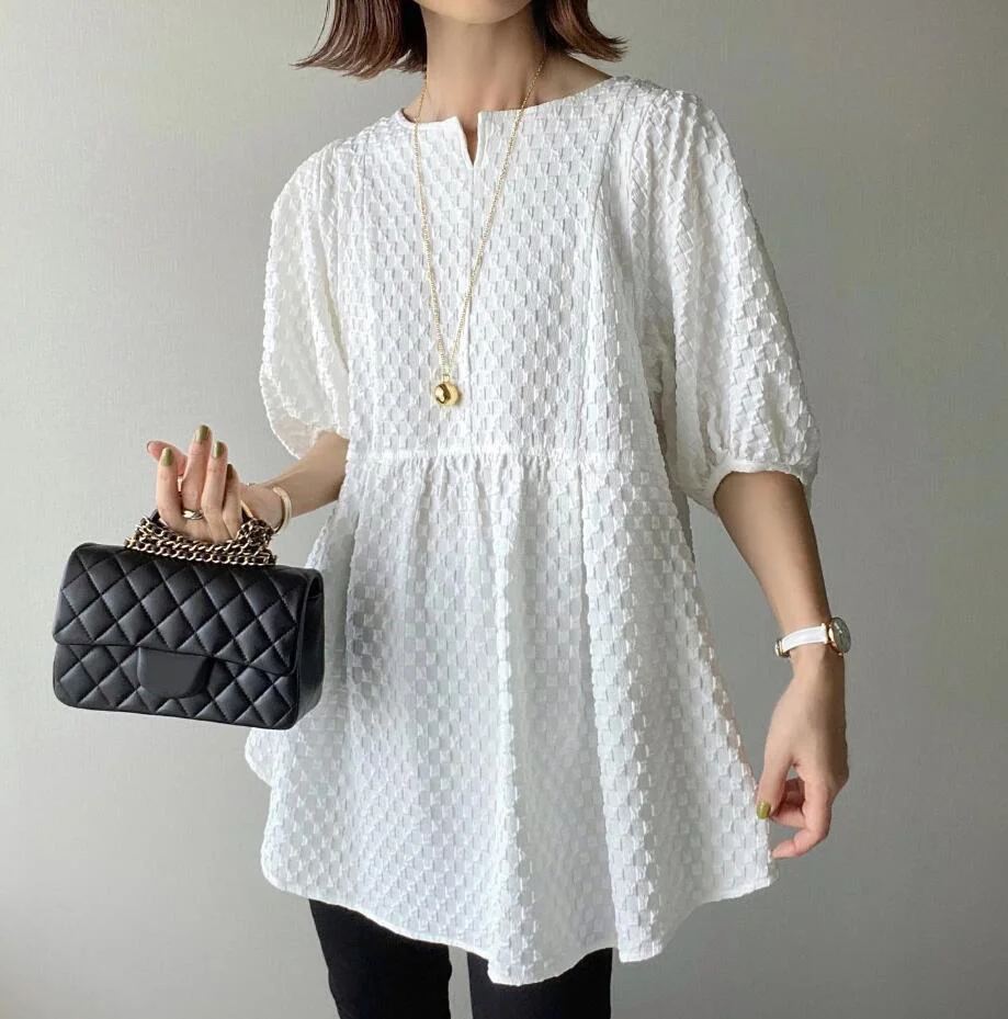Embossed Design Short Sleeve Vintage Blouse Shirt T-shirt Top Fashion Tops Y2k Clothes Women Summer Clothing Woman Shirts Y2k
Embossed Design Short Sleeve Vintage Blouse Shirt T-shirt Top Fashion Tops Y2k Clothes Women Summer Clothing Woman Shirts Y2k