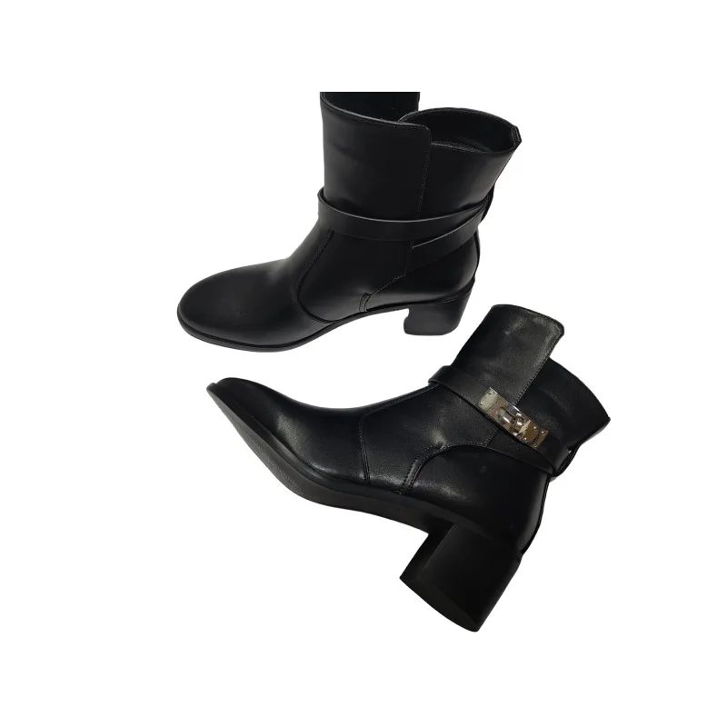 Metal Decorations Chunky Heels Women Ankle Short Boots Women Round Toe Belt Ankle Strap Slip-on Dress Party Shoes For Ladies New
Metal Decorations Chunky Heels Women Ankle Short Boots Women Round Toe Belt Ankle Strap Slip-on Dress Party Shoes For Ladies New