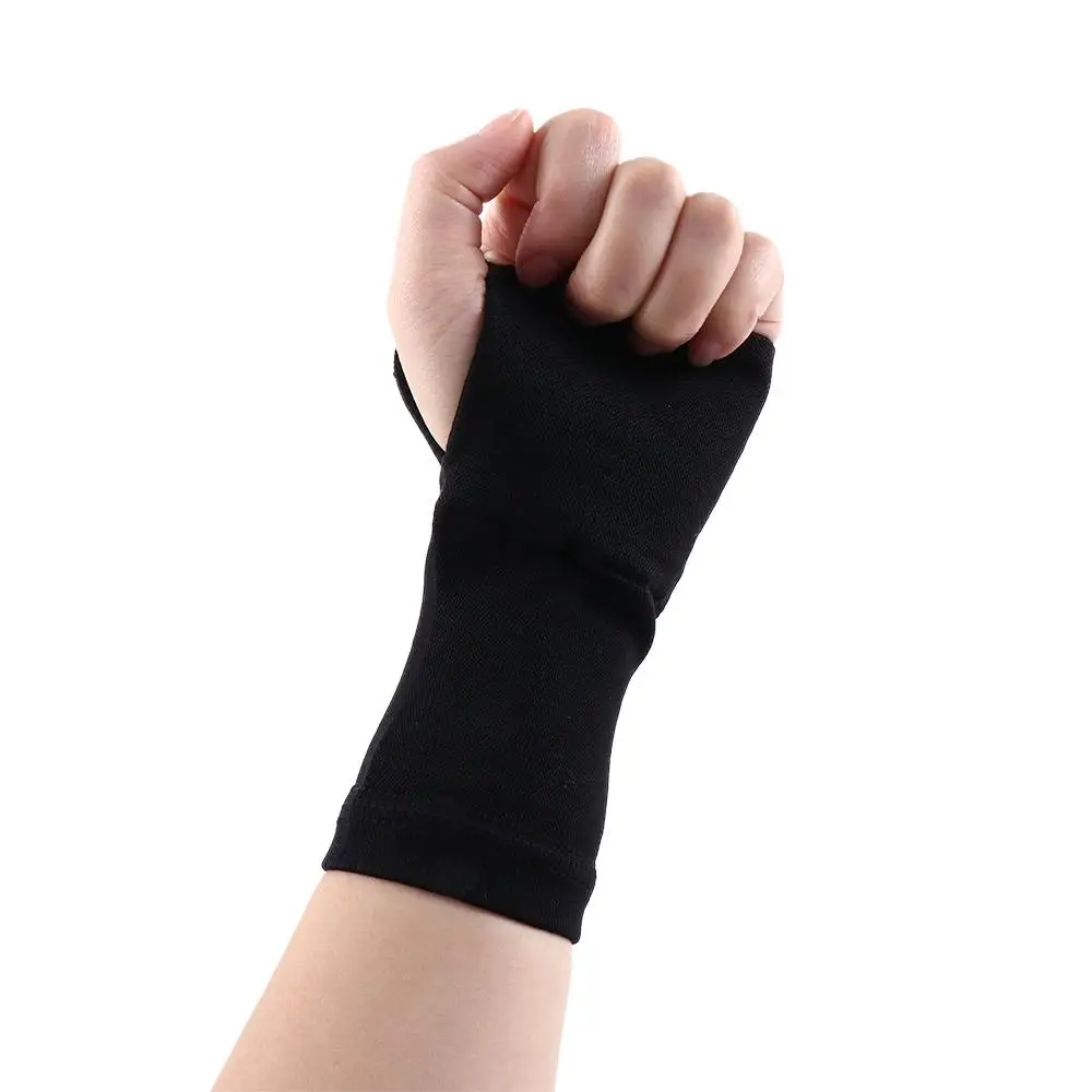 Elastic Nylon Carpal Tunnel Hand Palm Wrist Strap Sprain Strain Arthritis Support Gloves Brace Gloves Wrist Support
Elastic Nylon Carpal Tunnel Hand Palm Wrist Strap Sprain Strain Arthritis Support Gloves Brace Gloves Wrist Support