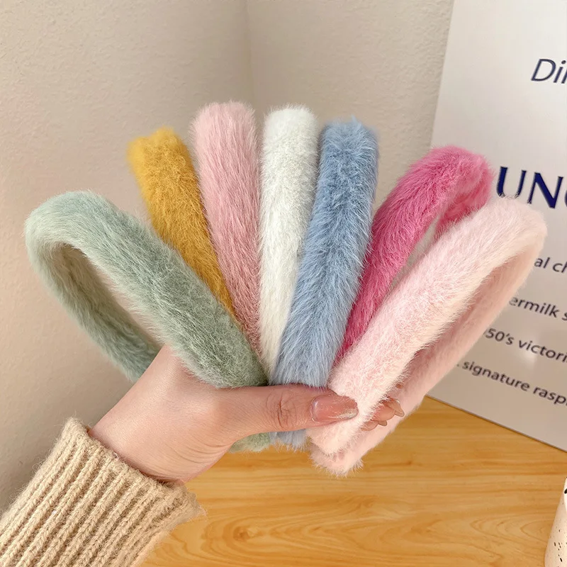 Fashion Thick Faux Fur Headband Hair Bands For Women Girls Candy Color Hair Hoop Headwear Plush Wide Hairbands Hair Accessories
Fashion Thick Faux Fur Headband Hair Bands For Women Girls Candy Color Hair Hoop Headwear Plush Wide Hairbands Hair Accessories